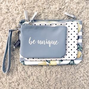 NWT! FINAL OFFER -Wristlet set🍋